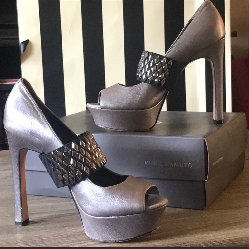 🔥Vince Camuto Heels 👠